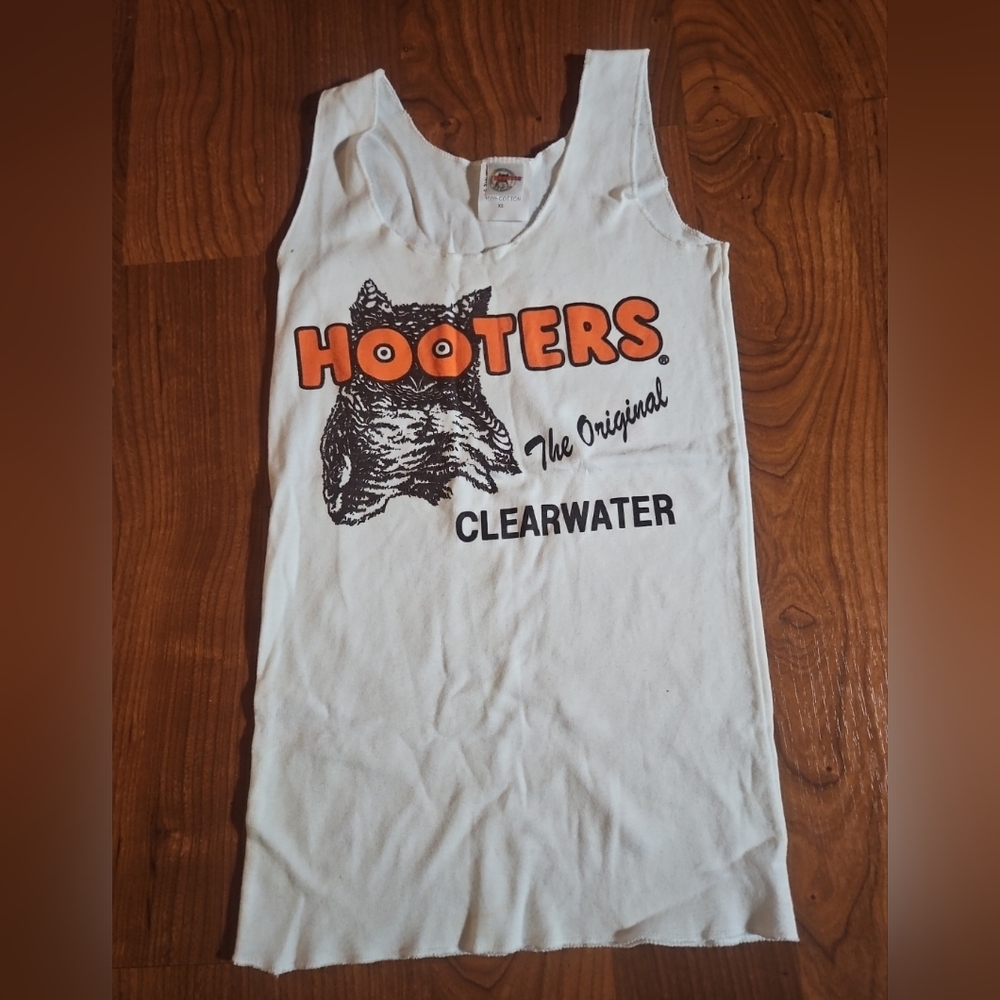 Hooters The Original Clearwater Tank Top Size xs